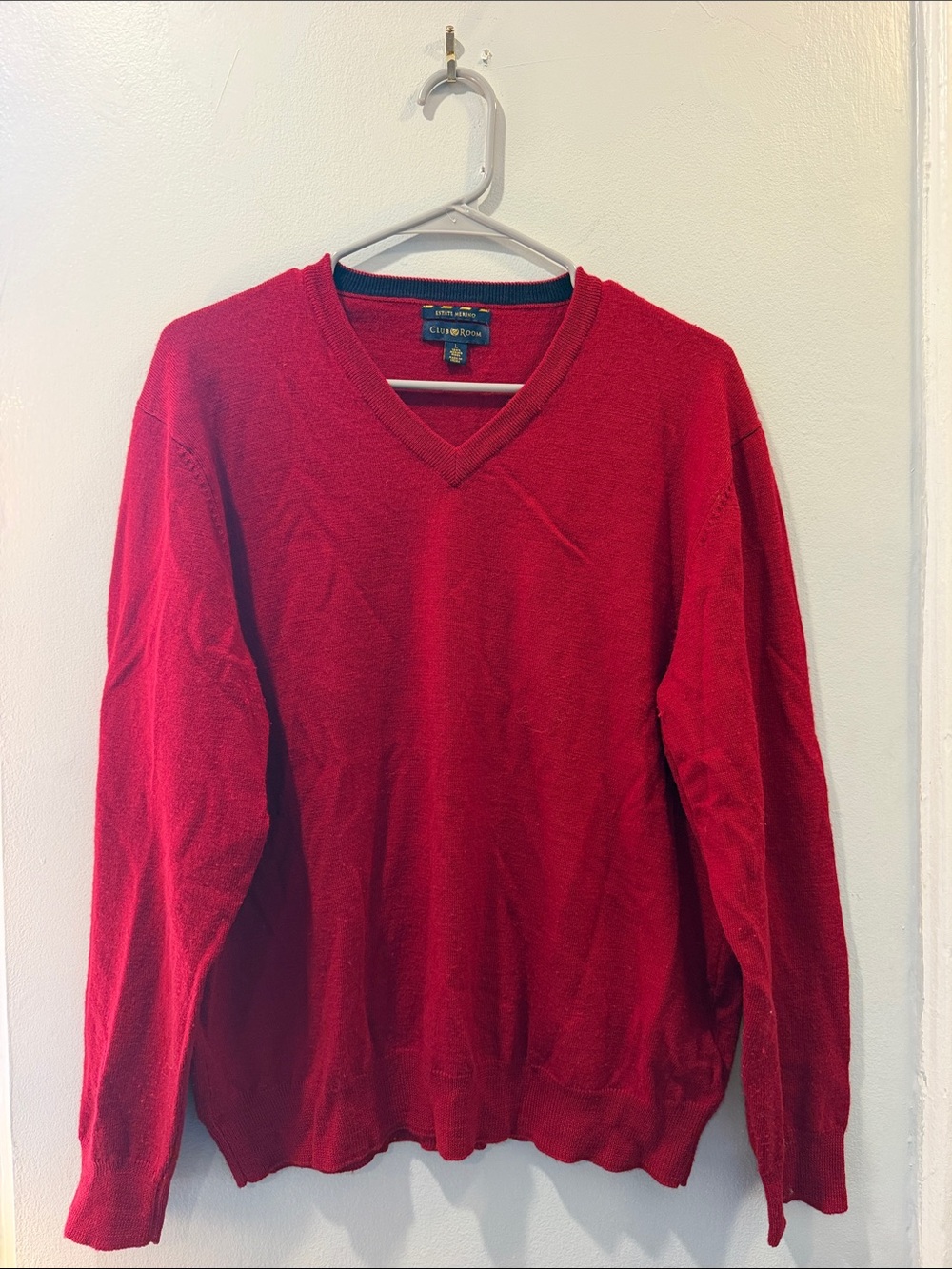 Club Room Men's V-Neck Sweater in Red